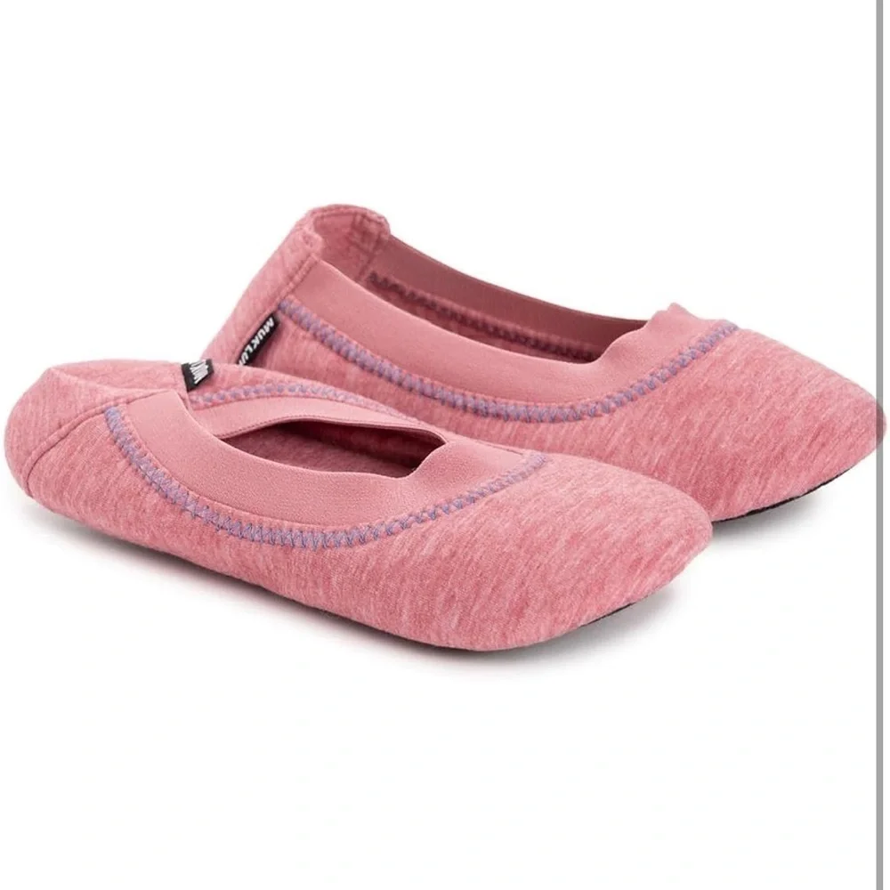 Muk Luks comfortable stylish
